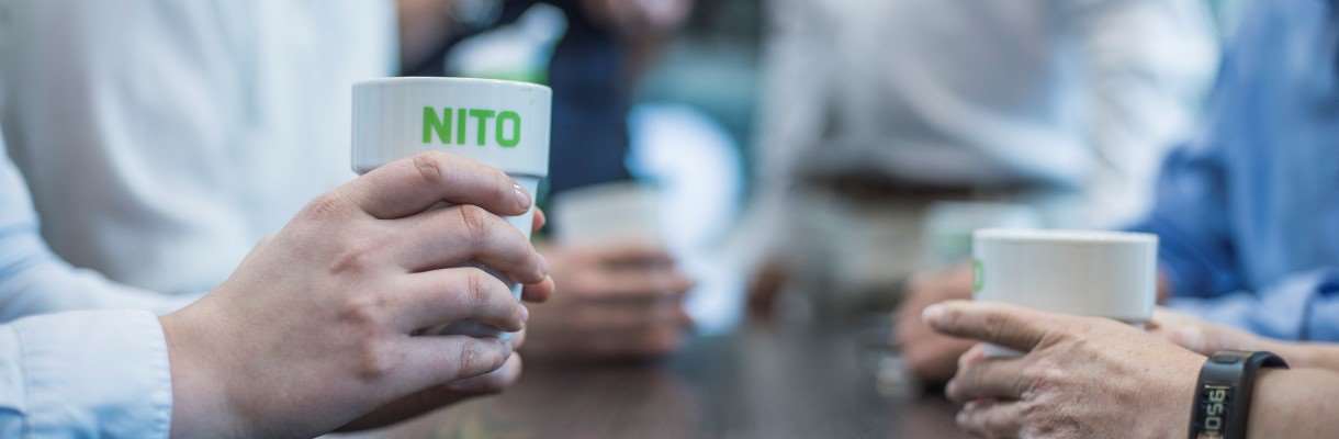 NITO-medlemmer i samtale med kaffe Foto: Tom Haga