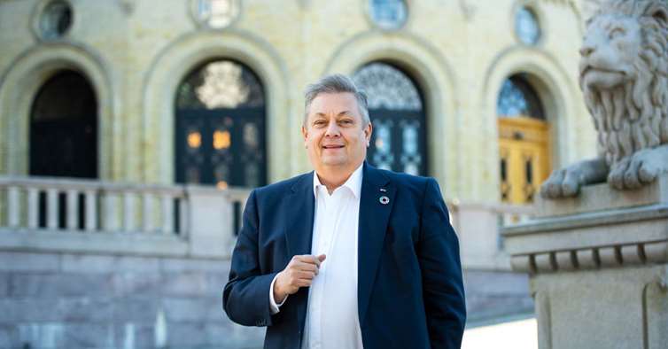 Trond Markussen foran Stortinget