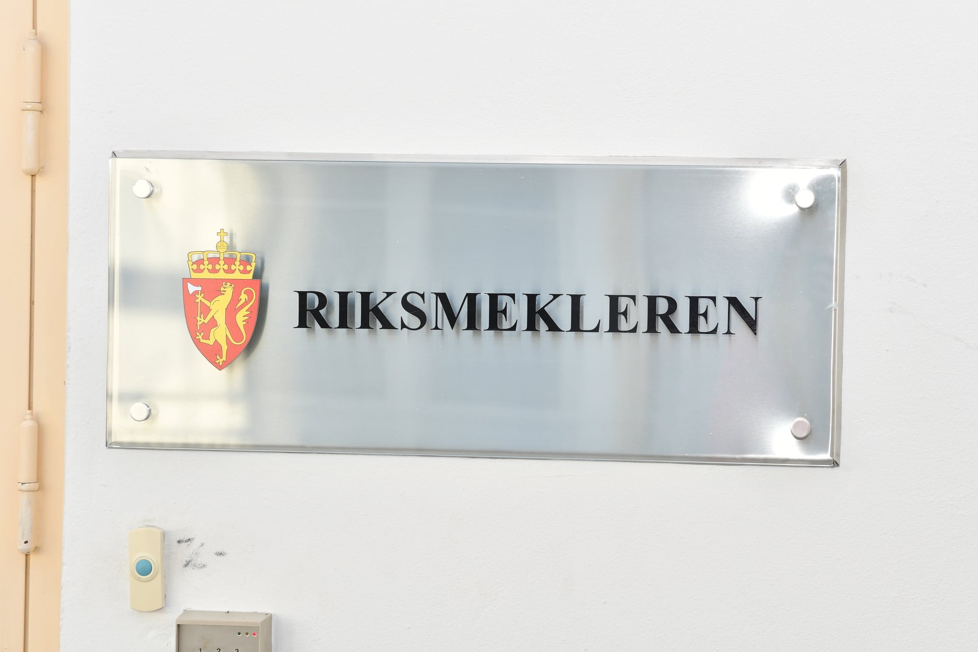 Skilt: Riksmekleren