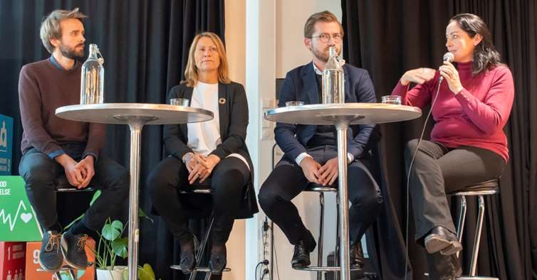 Fra venstre: Jan Christian Vestre (direktør Vestre industrier), Grete Faremo (undergeneralsekretær FN og leder for FNs kontor for prosjekttjenester), Sveinung Rotevatn (statssekretær i Klima- og miljødepartementet, V) og Else May Botten (stortingsrepresentant, Ap).  