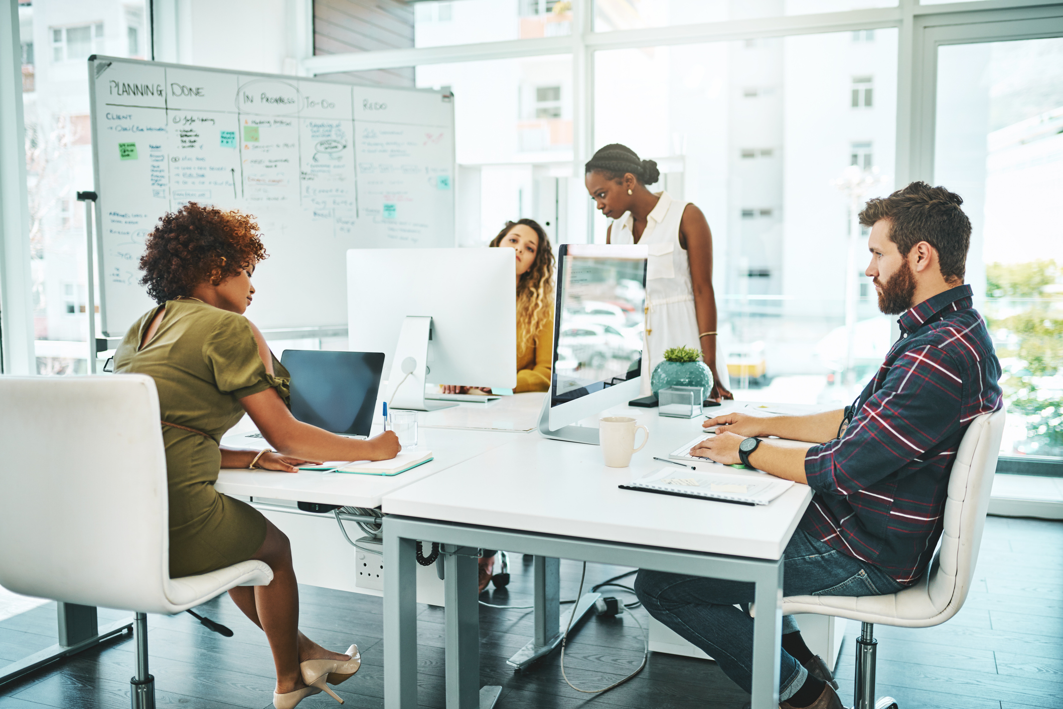 Prosjektgruppe som arbeider.