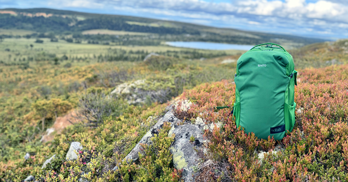 Bilde av Rab-sekk i høstfjellet