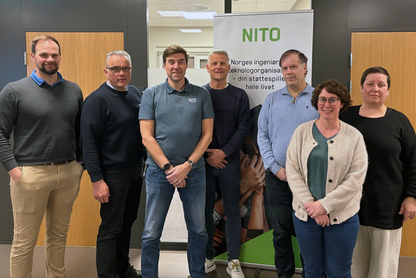 Fra venstre:  Hans Marius Engeseth, Kjell Øverjordet, Trond Brønstad, Kjetil Gutubakken Elstad, Anders Lundby, Aina Kristiansen og Lyudmyla Osadchuk