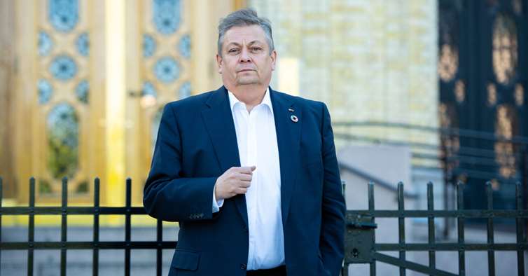 Trond Markussen foran Stortinget 