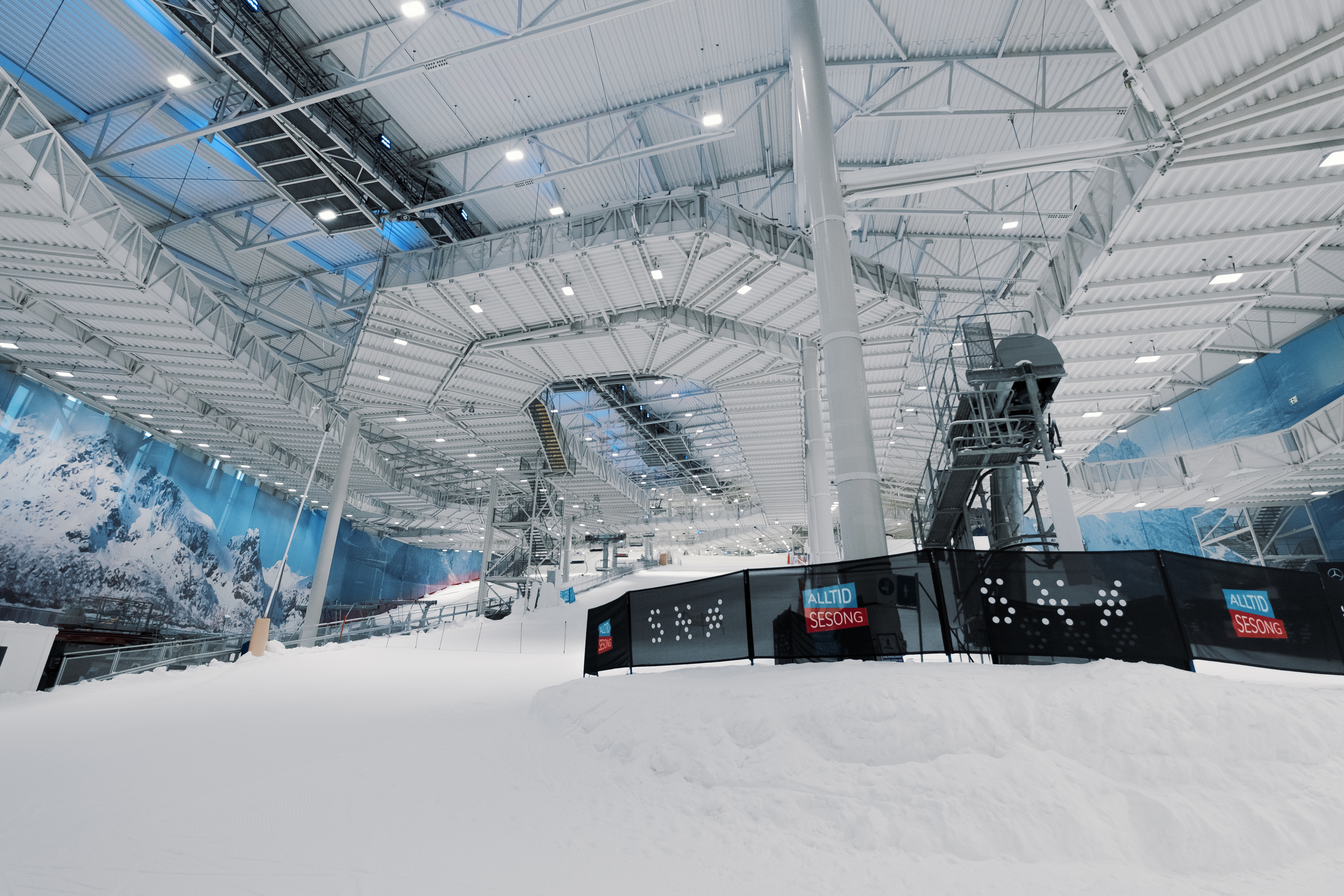 Bilde fra innendørs skianlegg som heter snø